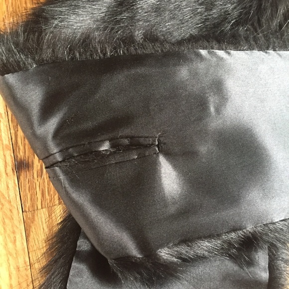 NEW UnReal Fur Collar Black - Picture 7 of 8